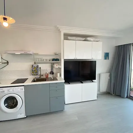 06at1 - Cosy Seaside In An Ideal Location Antibes