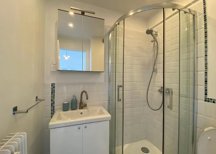 06at1 - Cosy Seaside In An Ideal Location Apartment