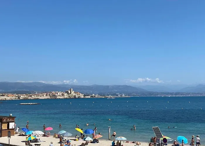 06at1 - Cosy Seaside In An Ideal Location