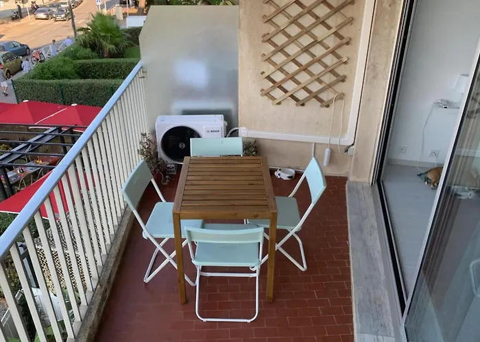 06at1 - Cosy Seaside In An Ideal Location *