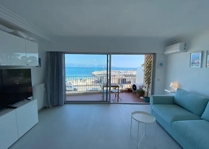 06at1 - Cosy Seaside In An Ideal Location Daire *