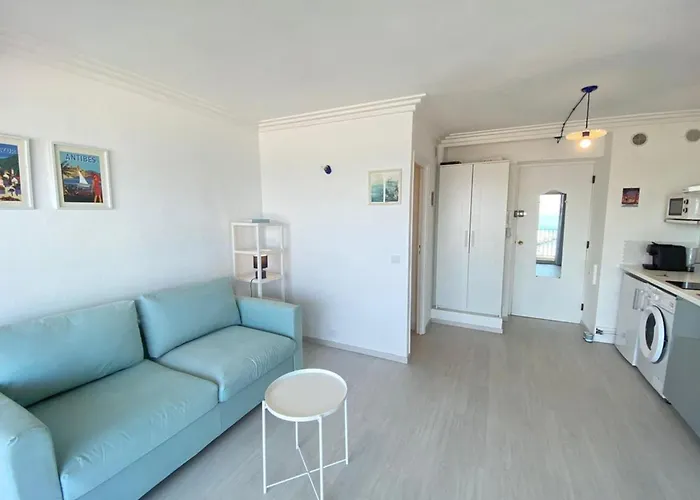 06at1 - Cosy Seaside In An Ideal Location