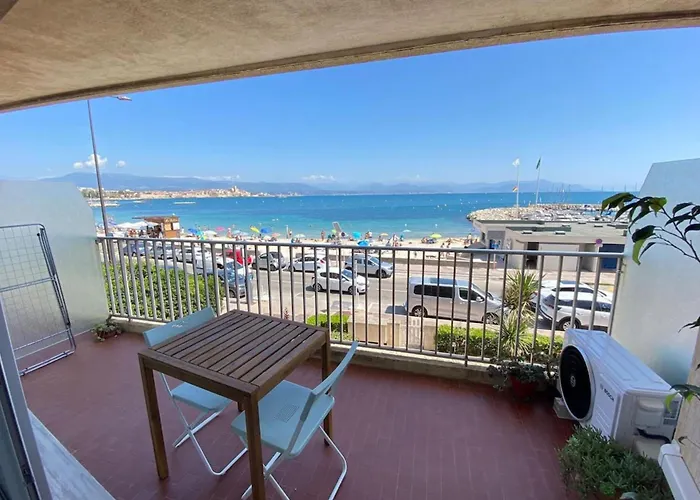 06at1 - Cosy Seaside In An Ideal Location Apartment